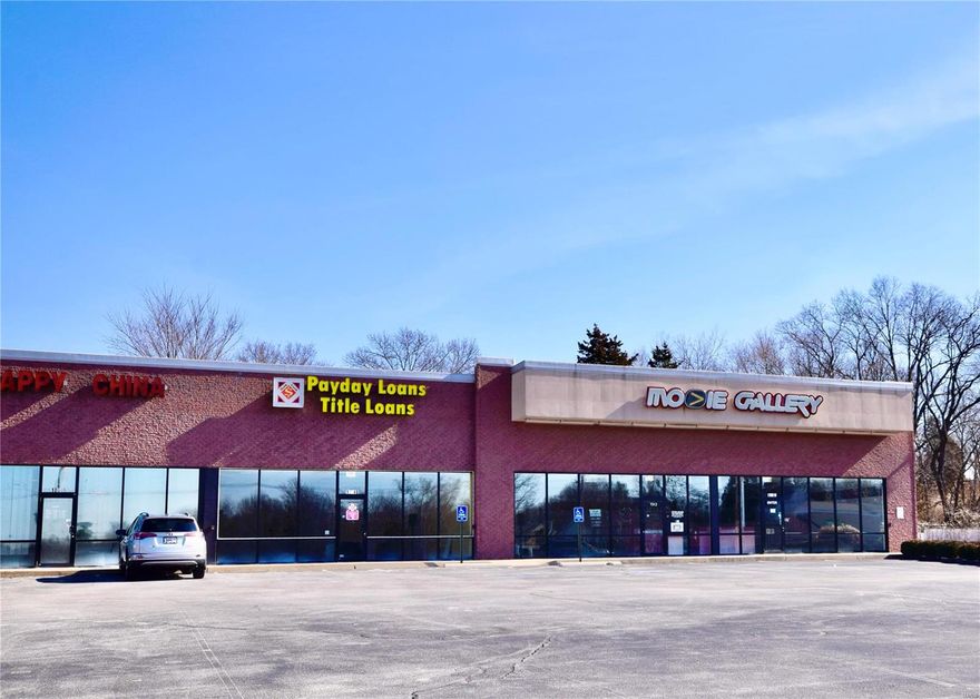 1400SF retail bay available in Downtown Hillsboro shopping center with a total of 6 bays including anchor store (unoccupied). This plaza currently has 3 open bays and 3 occupied bays. Built in 2006, this property features over 80 parking spaces in a lighted and paved parking area in close proximity to the Jefferson County Courthouse and is located on the main business route through town. The R3 Hillsboro schools are located only blocks away, as well as many businesses and restaurants, grocery store, etc. Jefferson College is close by and this bedroom community is growing every day. The owner has a renewed interest in leasing up the remaining spaces and in selling the property. The anchor store which is 3300SF (formerly Movie Gallery), is white box ready and would make an excellent restaurant/bar. There are two smaller bays open and nicely finished of approximately 1650SF each.  Asking $12/SF NNN for the open bays. Location: High Traffic, Shopping Mall