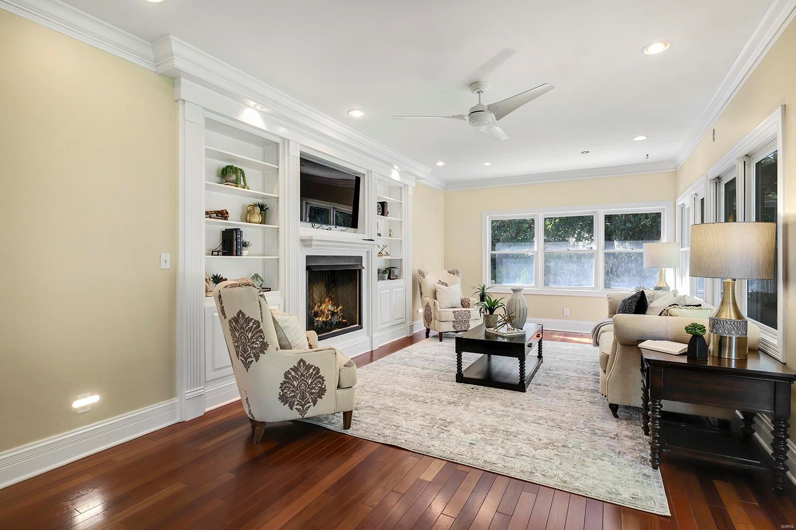 Hickory Woods - Residential