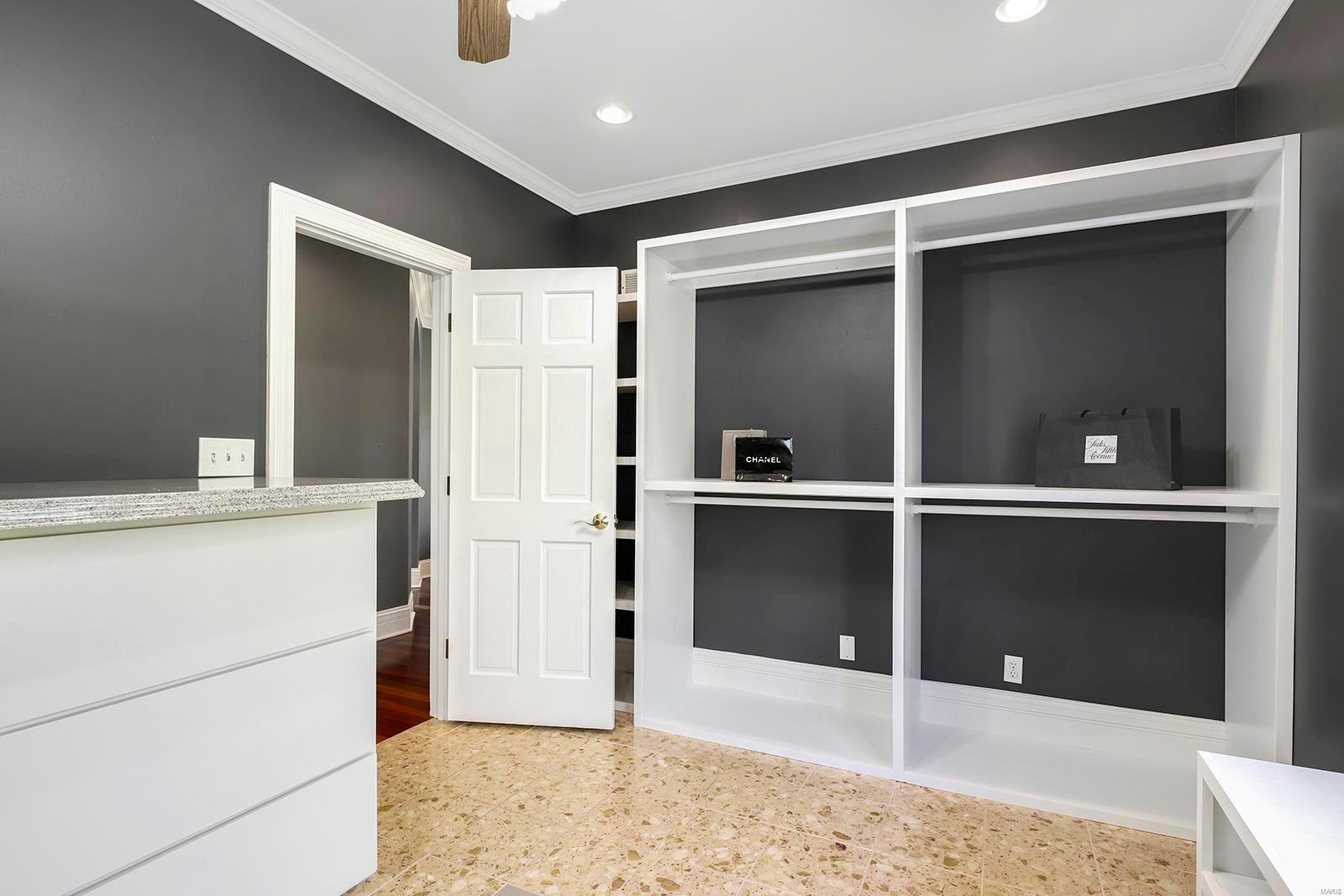 Hickory Woods - Residential