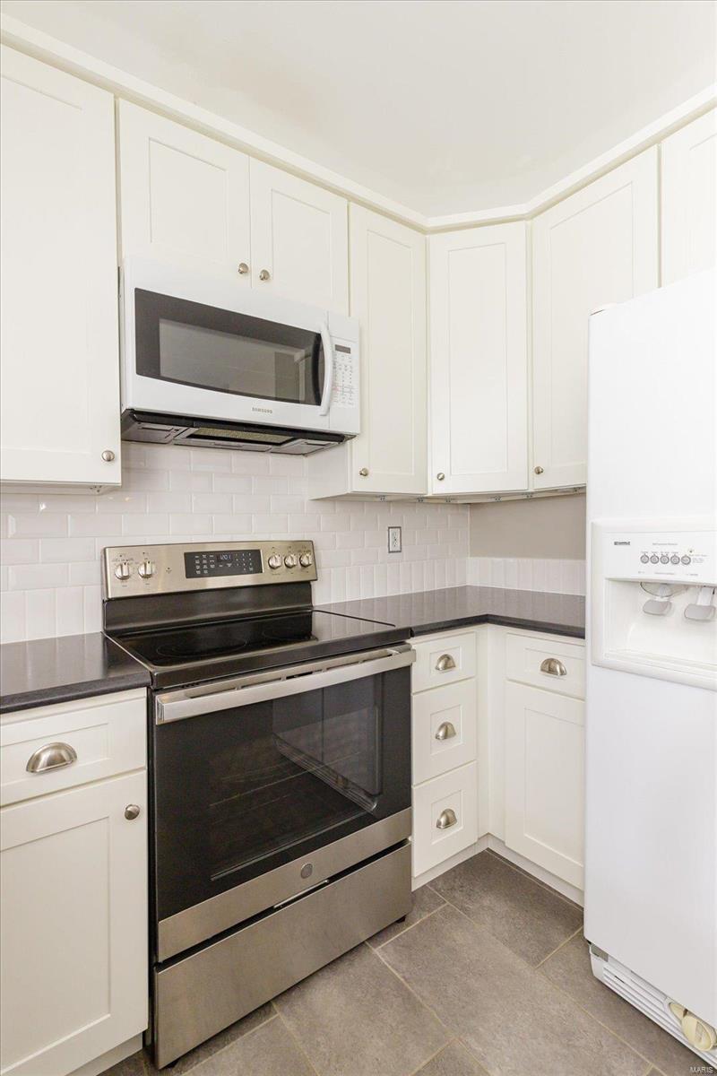 Bluffstone Estate - Residential