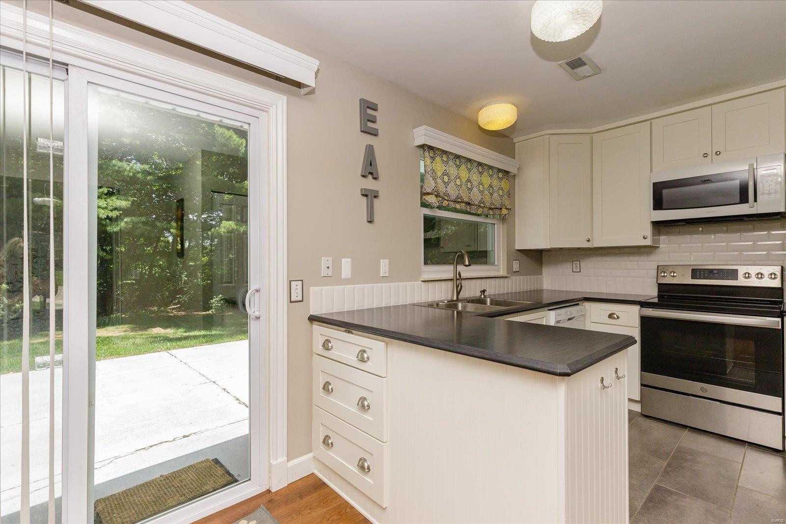 Bluffstone Estate - Residential