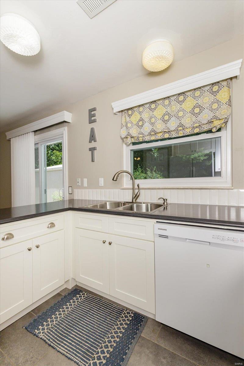 Bluffstone Estate - Residential