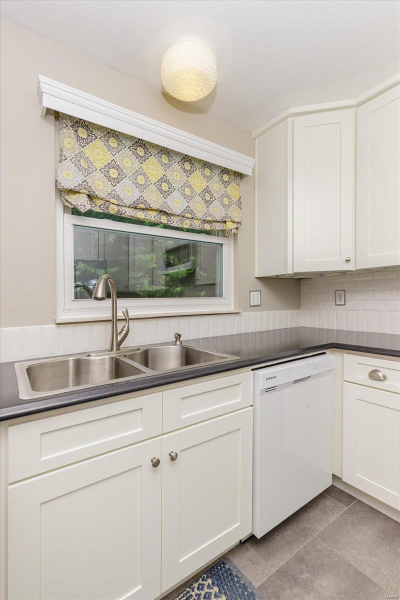 Bluffstone Estate - Residential