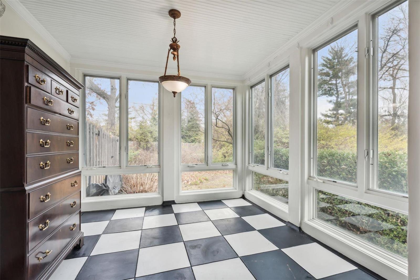 Frontenac - Residential