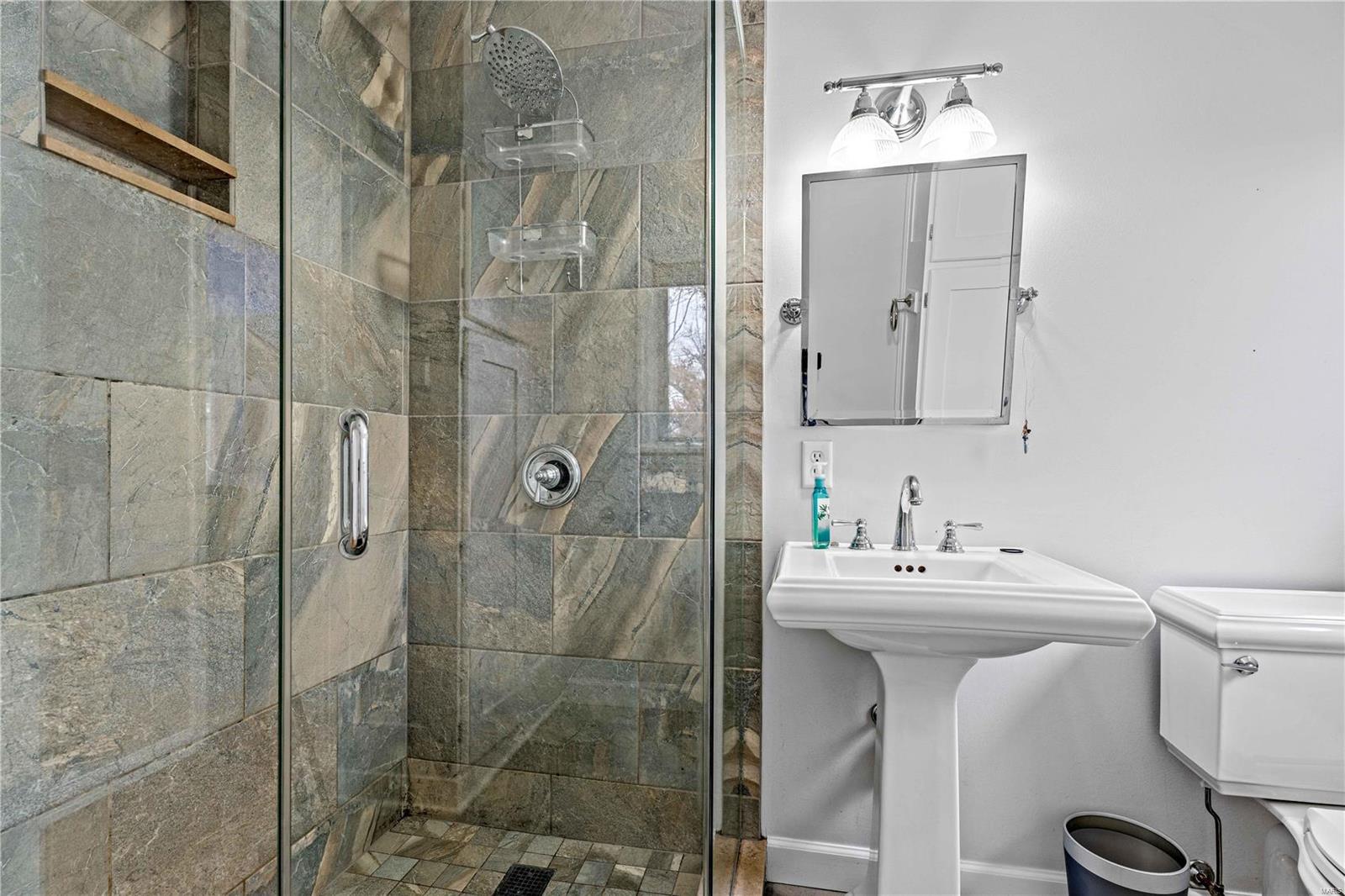 Frontenac - Residential