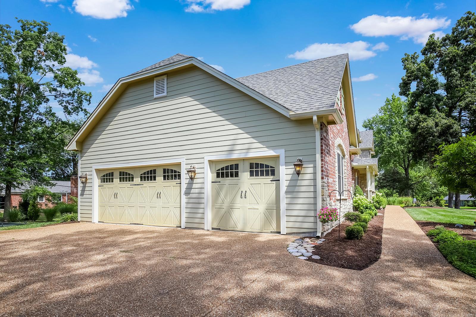 Hickory Hill - Residential