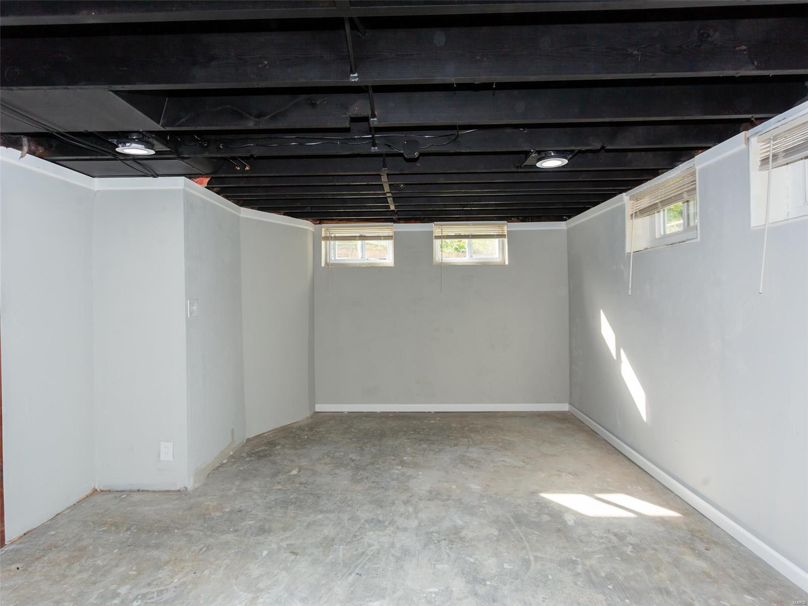 Hathaway Manor 12 - Residential