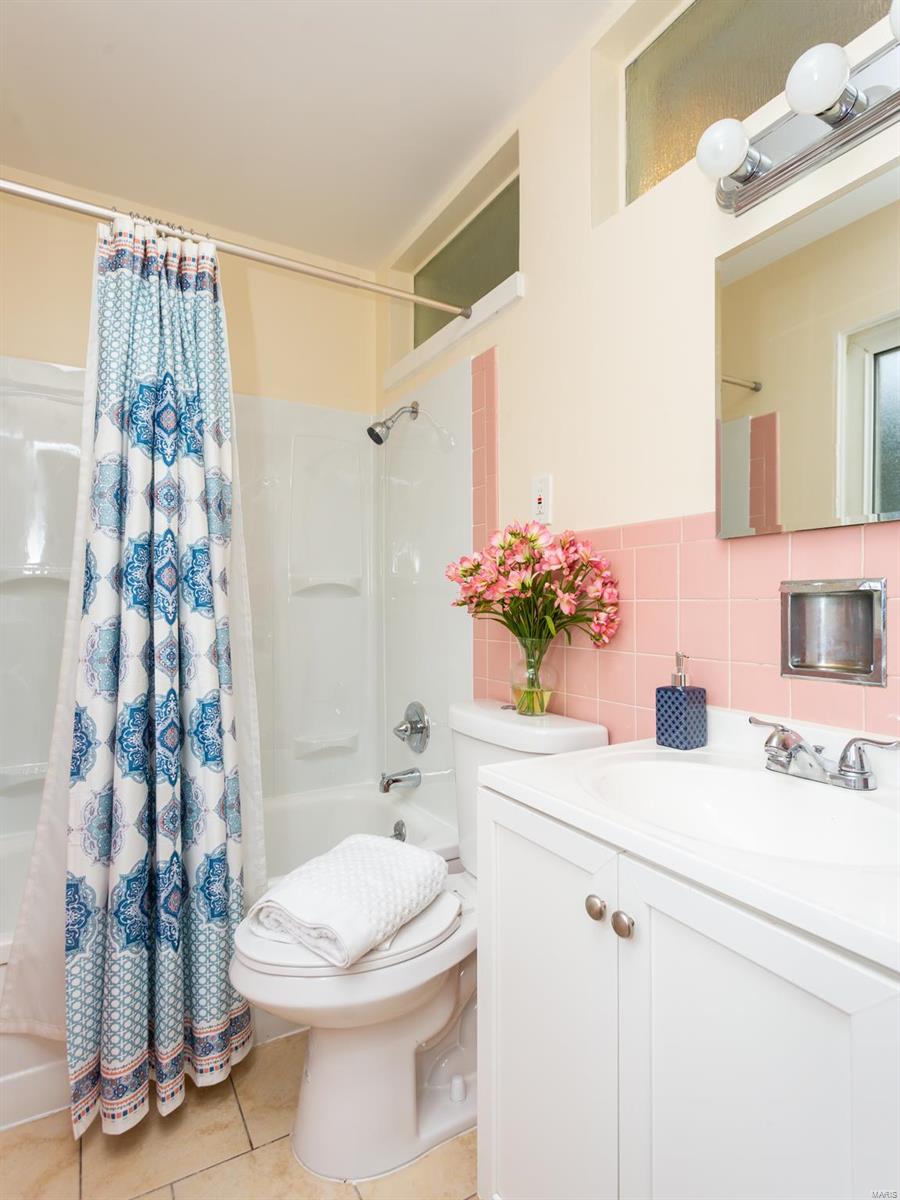 Hathaway Manor 12 - Residential