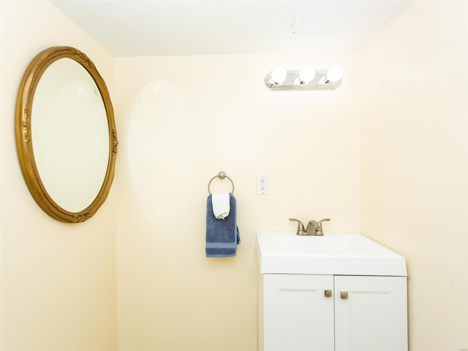 Hathaway Manor 12 - Residential