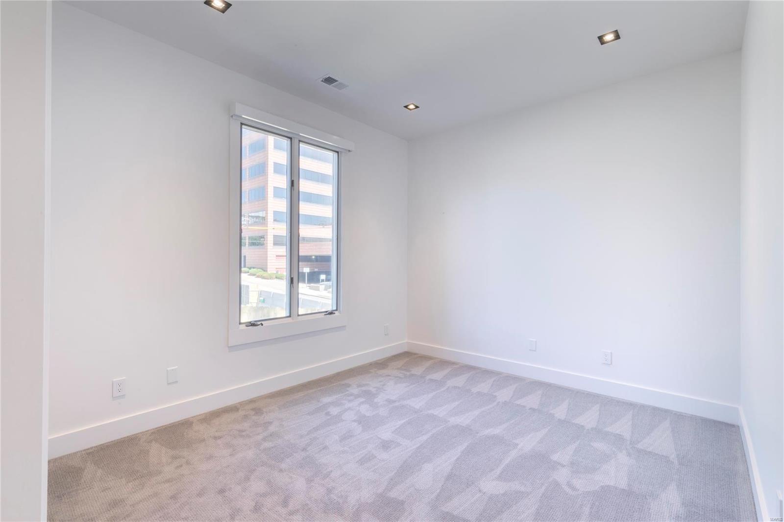 Pershing Place Condo - Residential