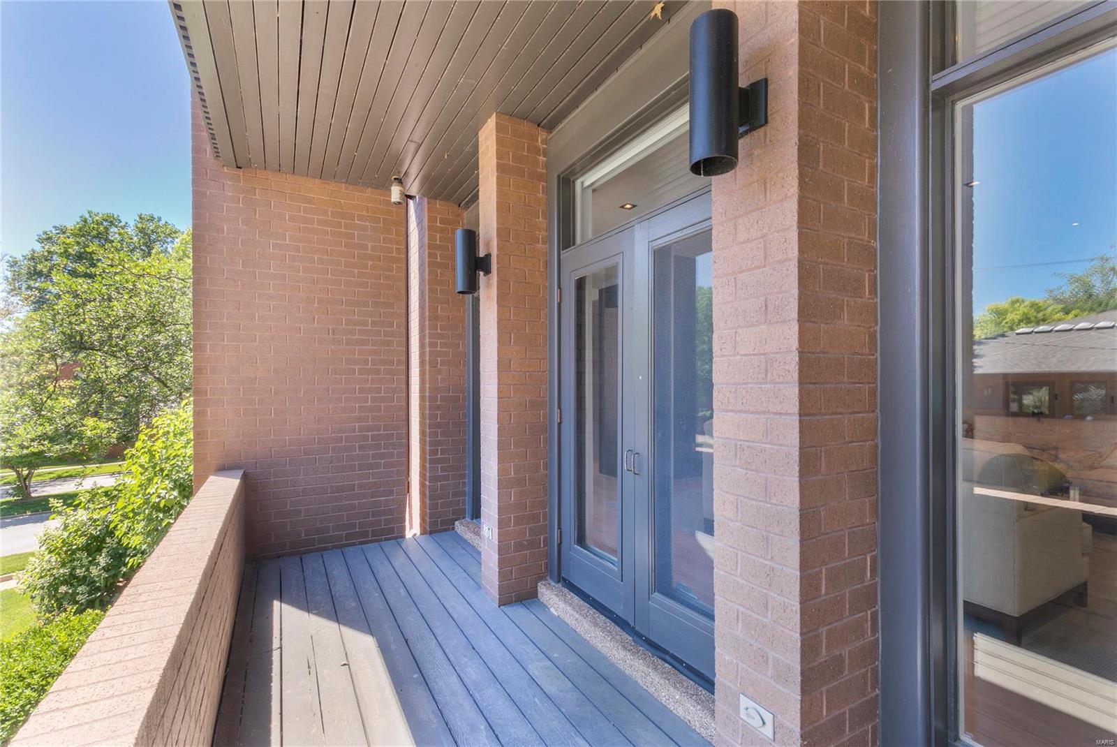 Pershing Place Condo - Residential