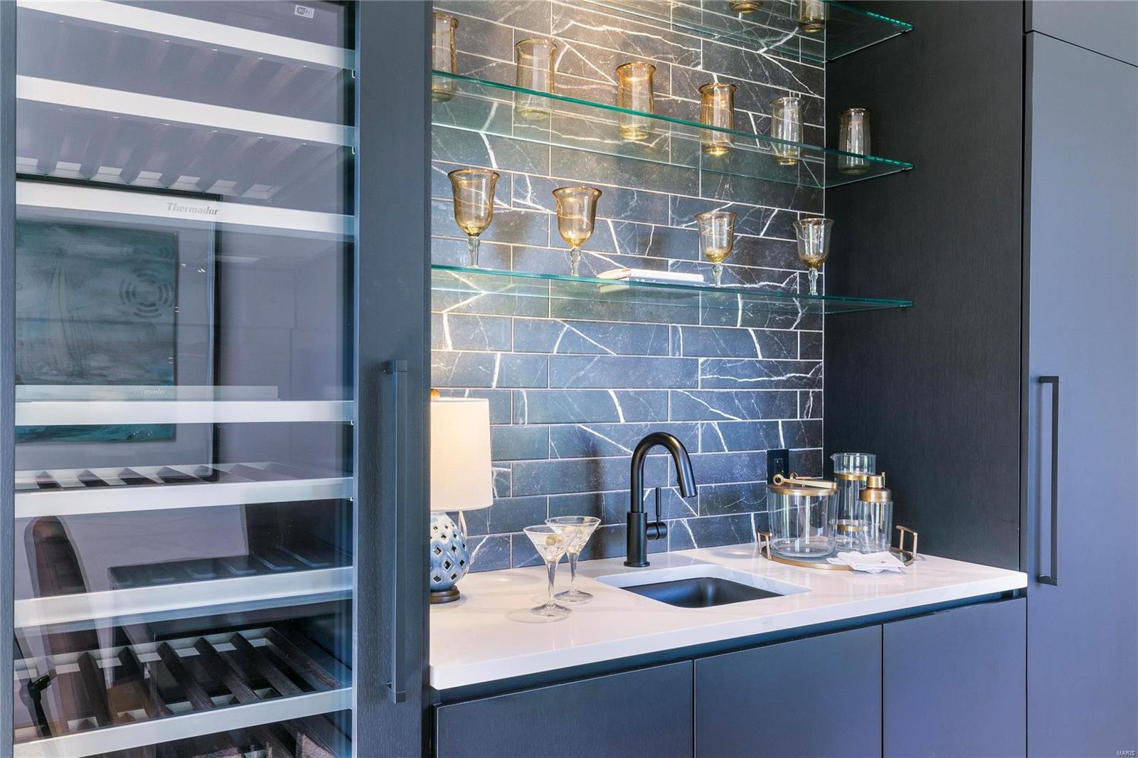 Pershing Place Condo - Residential