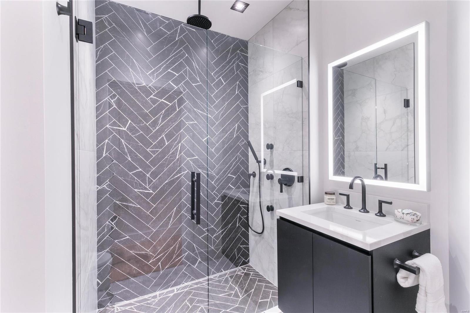 Pershing Place Condo - Residential