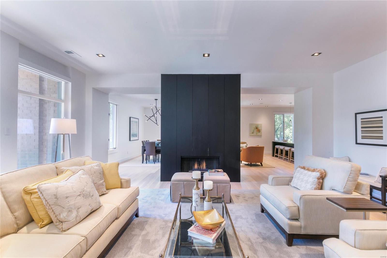 Pershing Place Condo - Residential