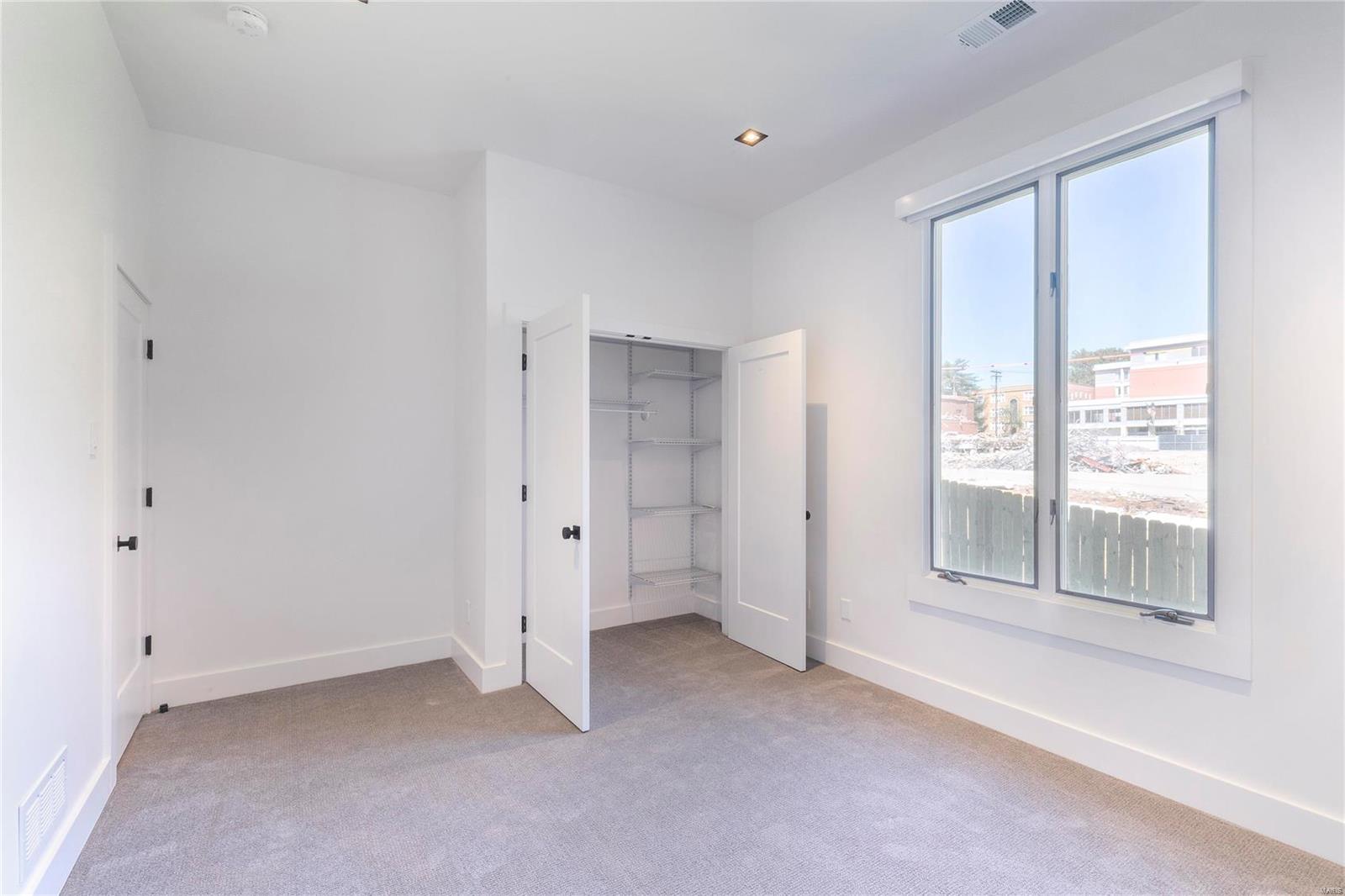 Pershing Place Condo - Residential