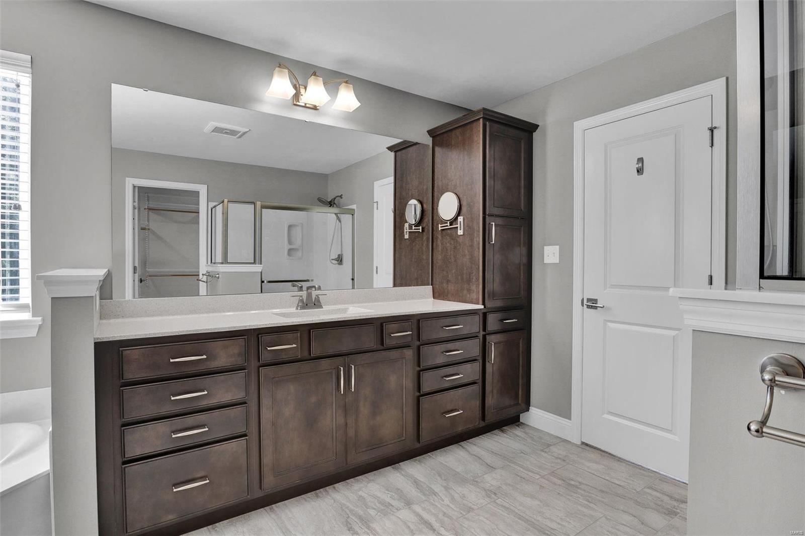 East Hampton Woods - Residential