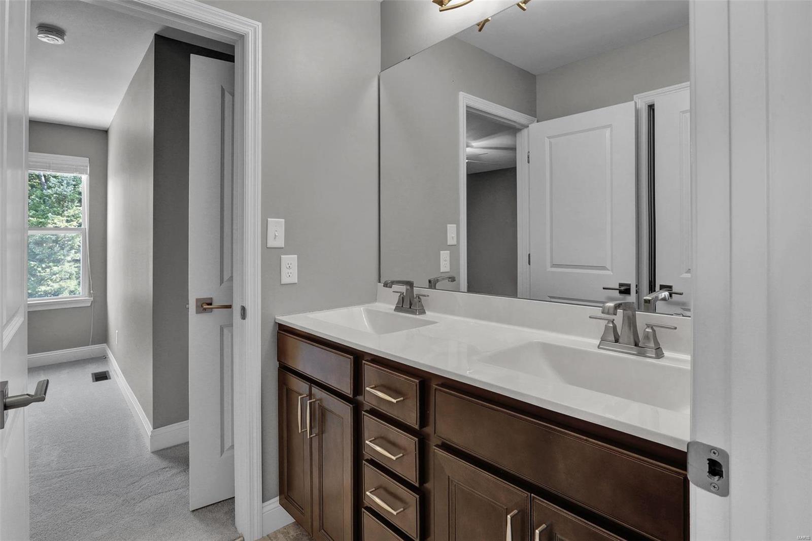 East Hampton Woods - Residential