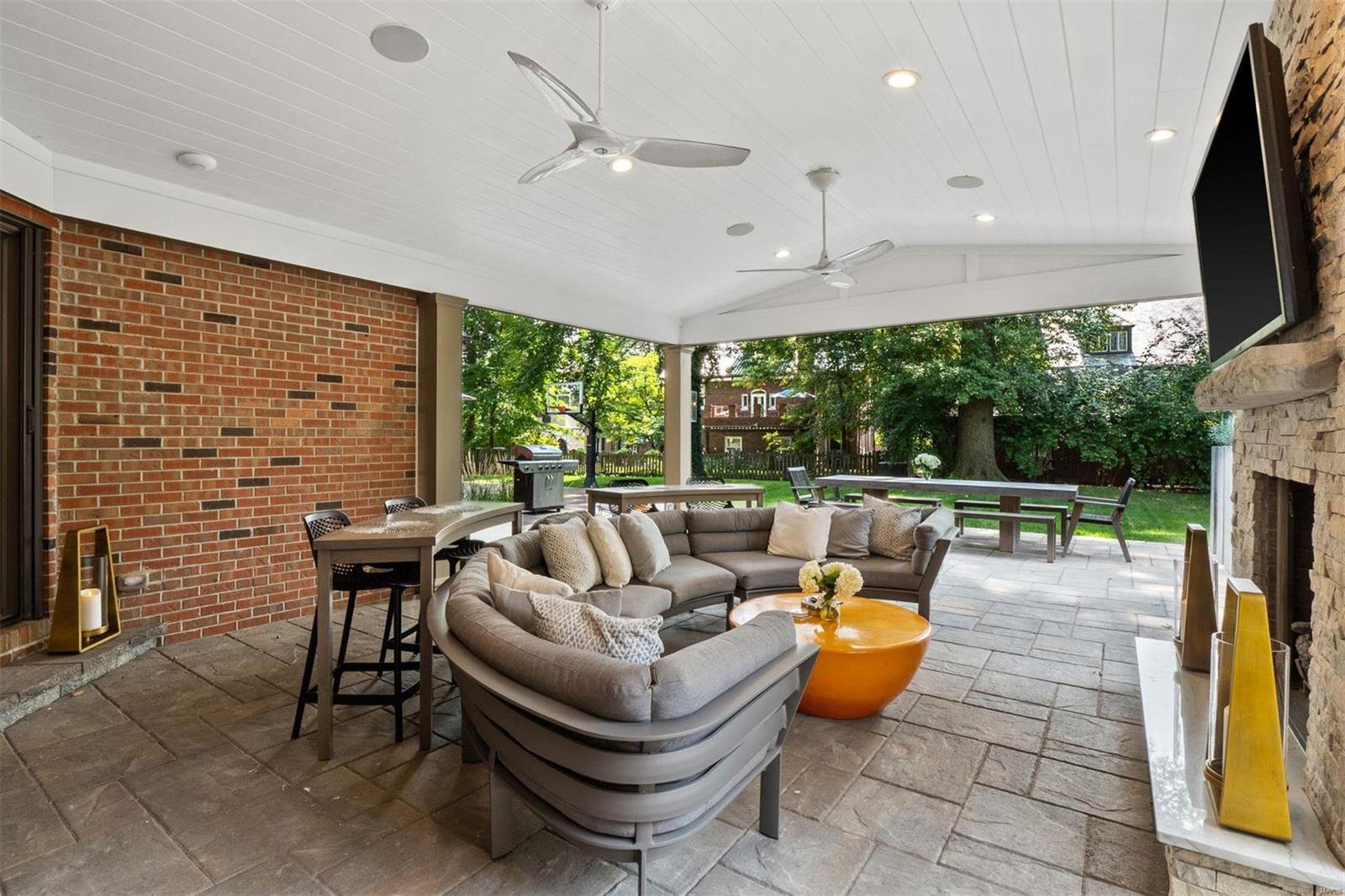 University Hills - Residential