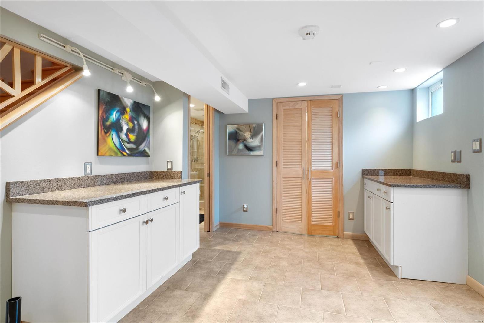 Country Aire 3 - Residential