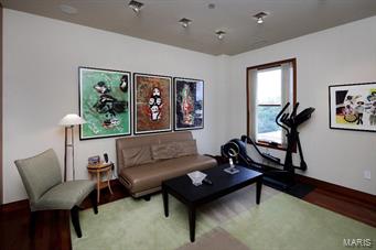 Residence At 800 S Hanley A Condo - Residential