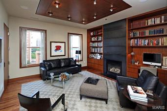 Residence At 800 S Hanley A Condo - Residential