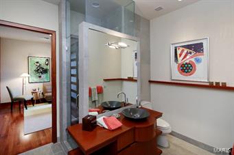 Residence At 800 S Hanley A Condo - Residential