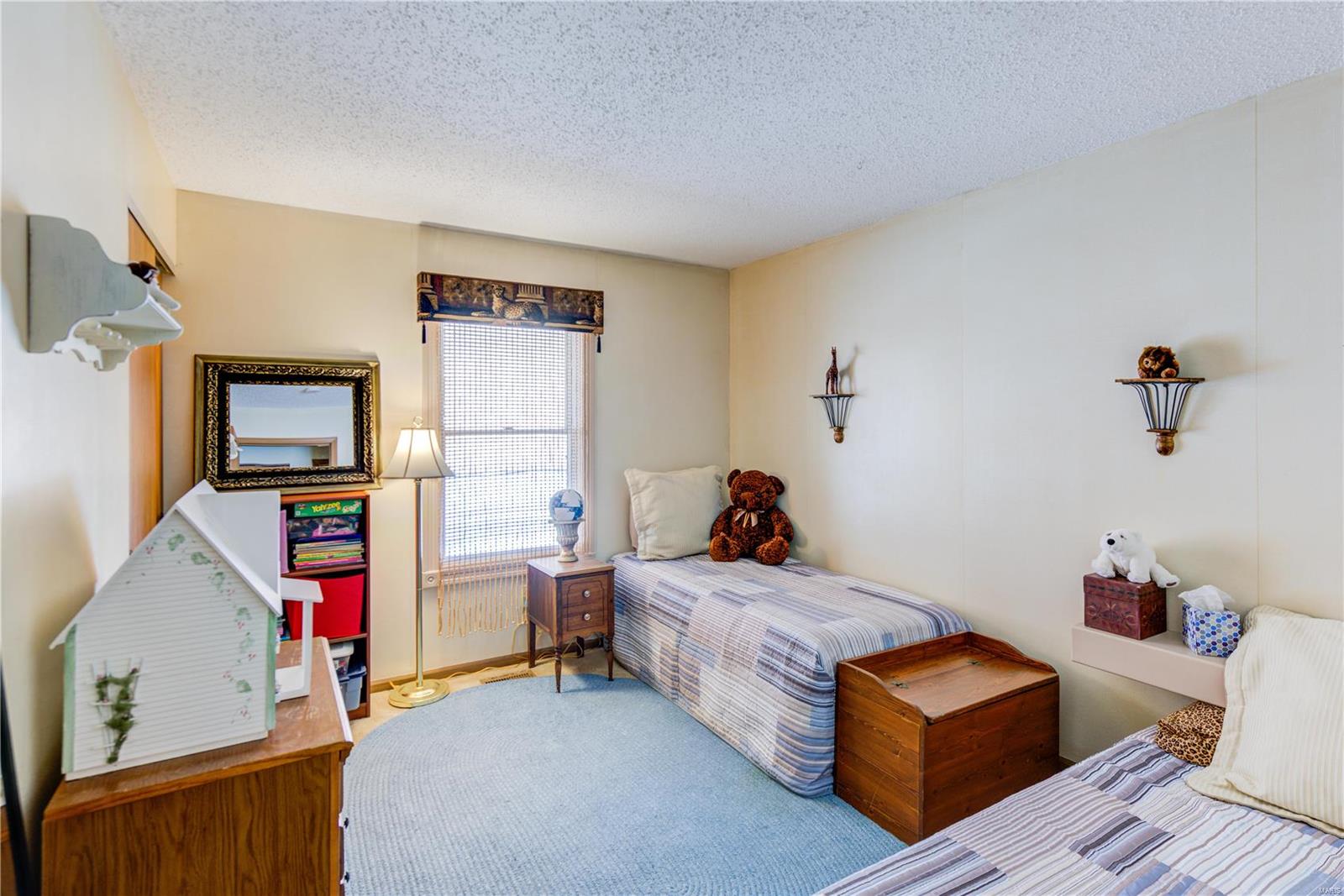 Shelley Manor 02 - Residential