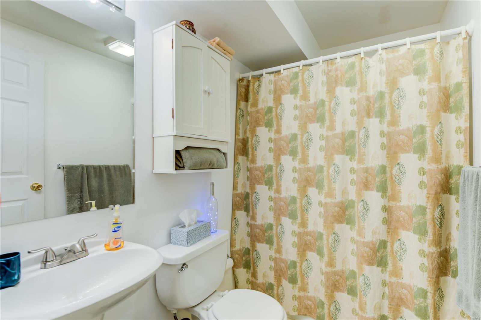 Shelley Manor 02 - Residential