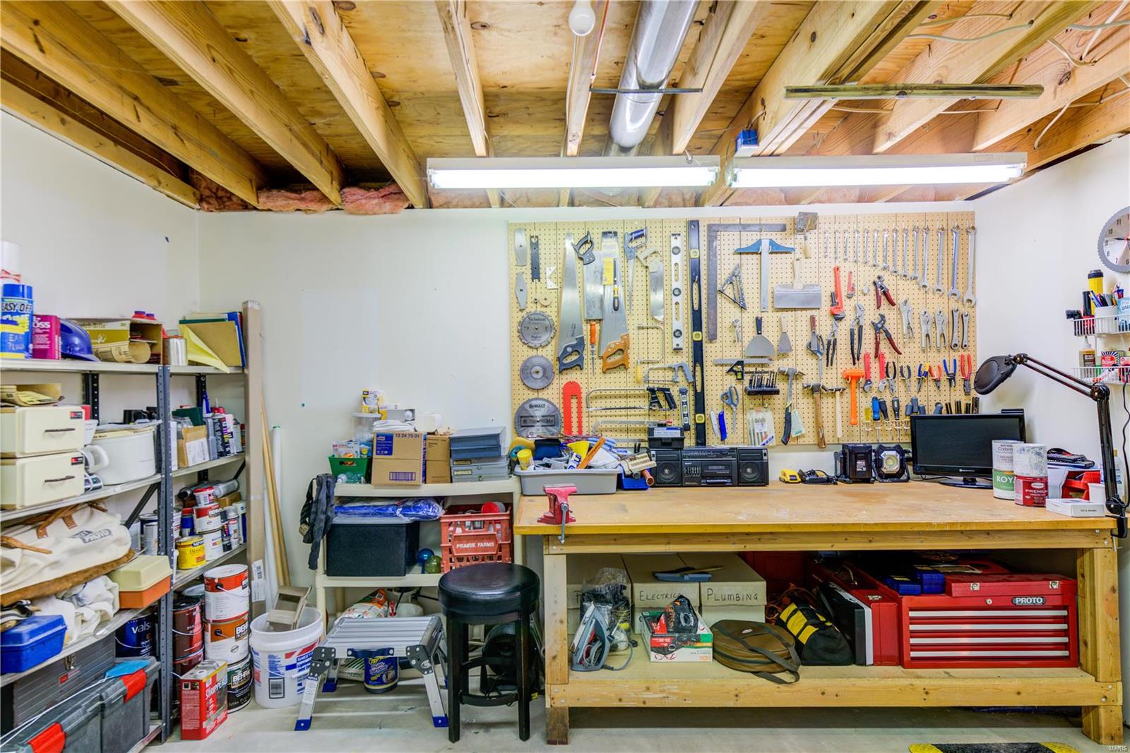 Shelley Manor 02 - Residential