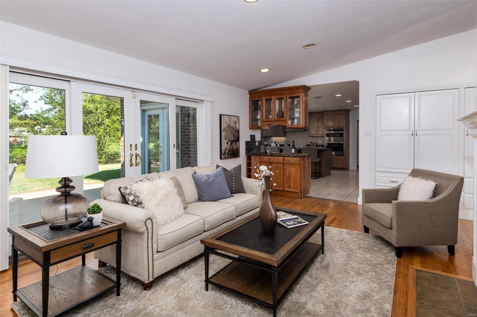 Ladue Estates - Residential