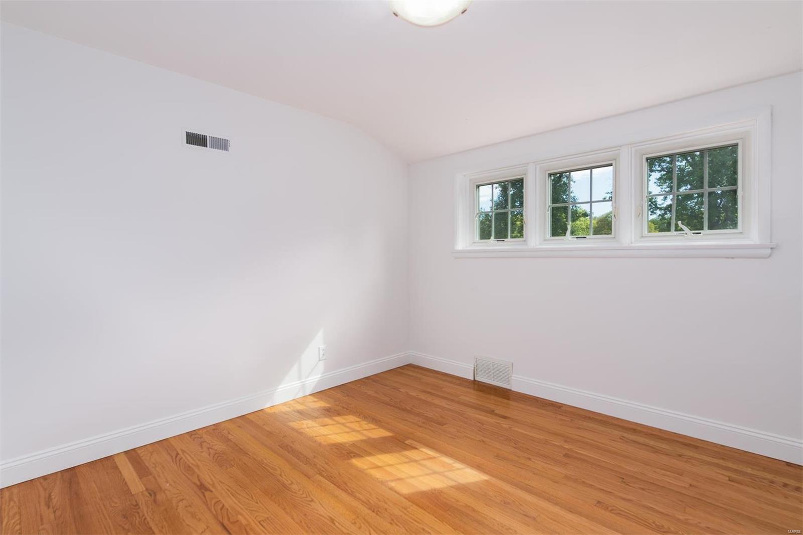 Ladue Estates - Residential