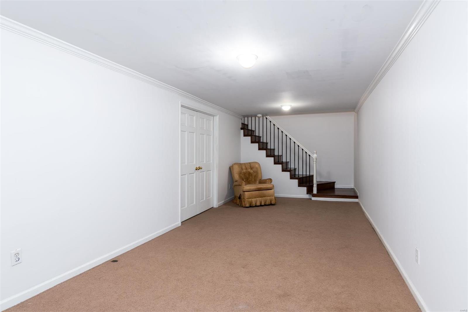 Ladue Estates - Residential