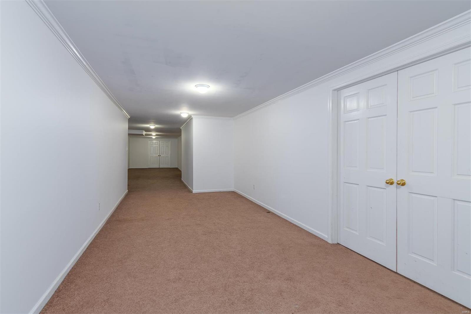 Ladue Estates - Residential