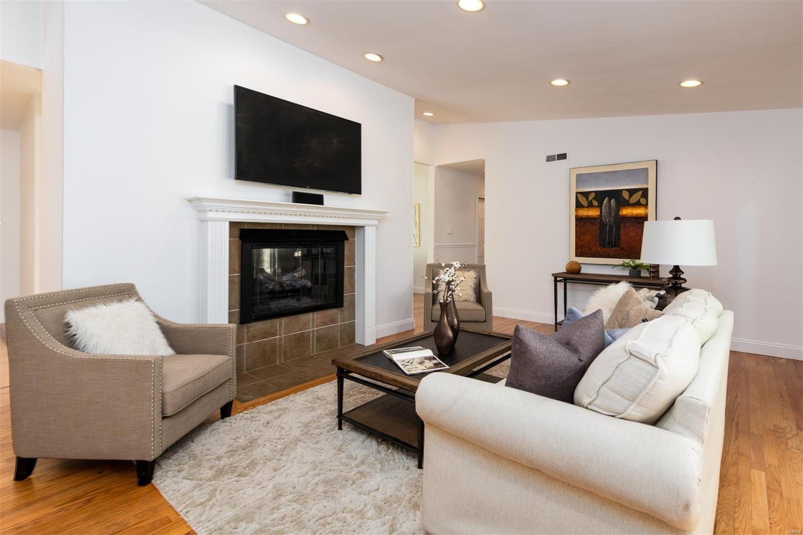 Ladue Estates - Residential