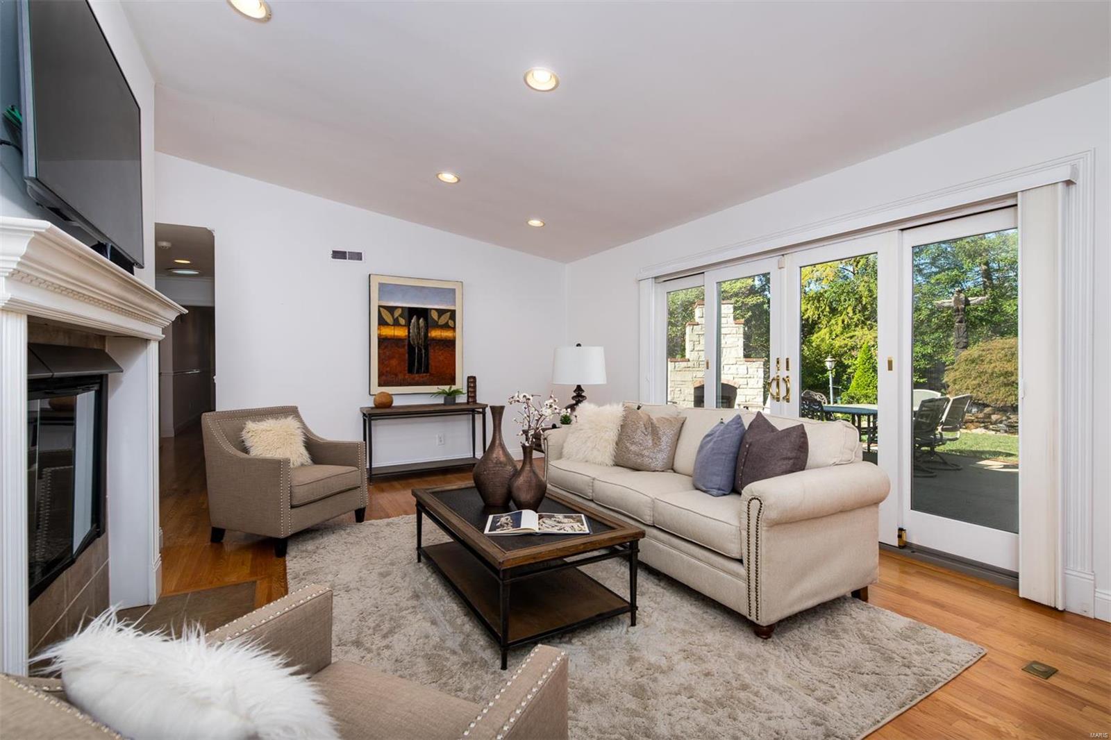 Ladue Estates - Residential