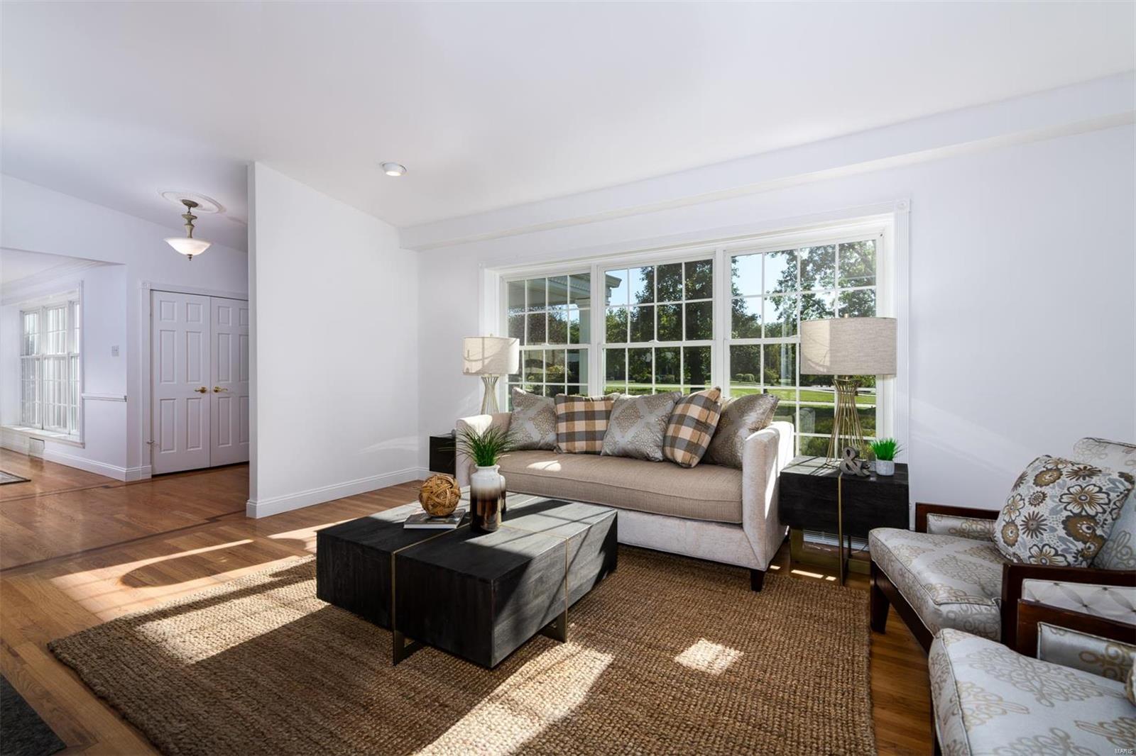 Ladue Estates - Residential