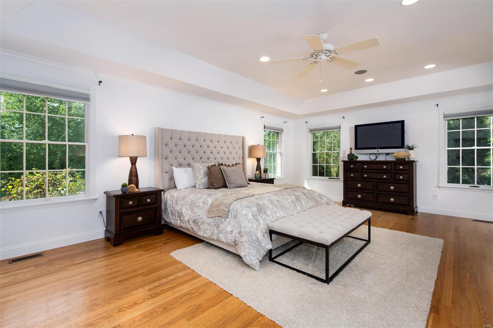 Ladue Estates - Residential