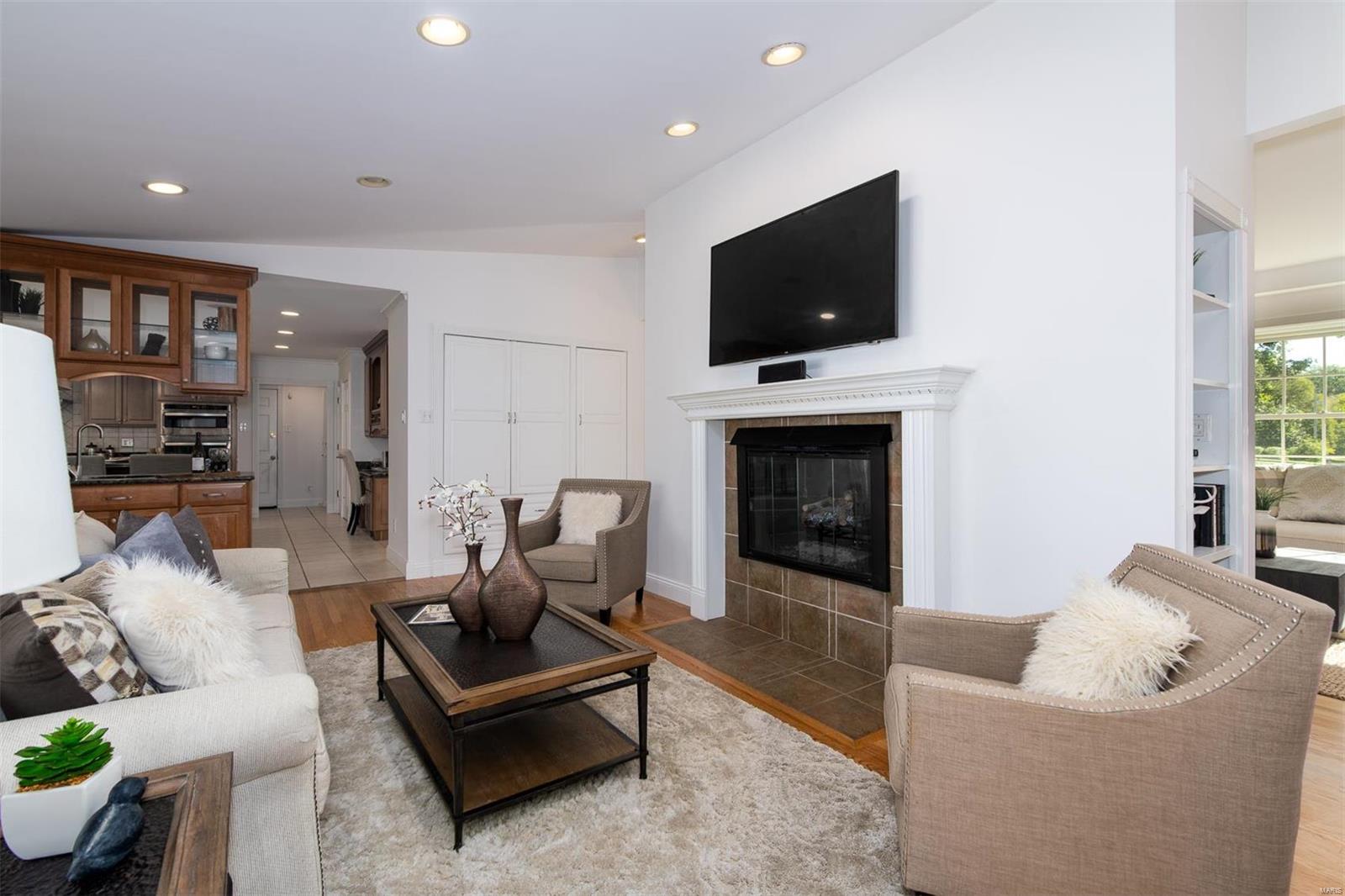 Ladue Estates - Residential