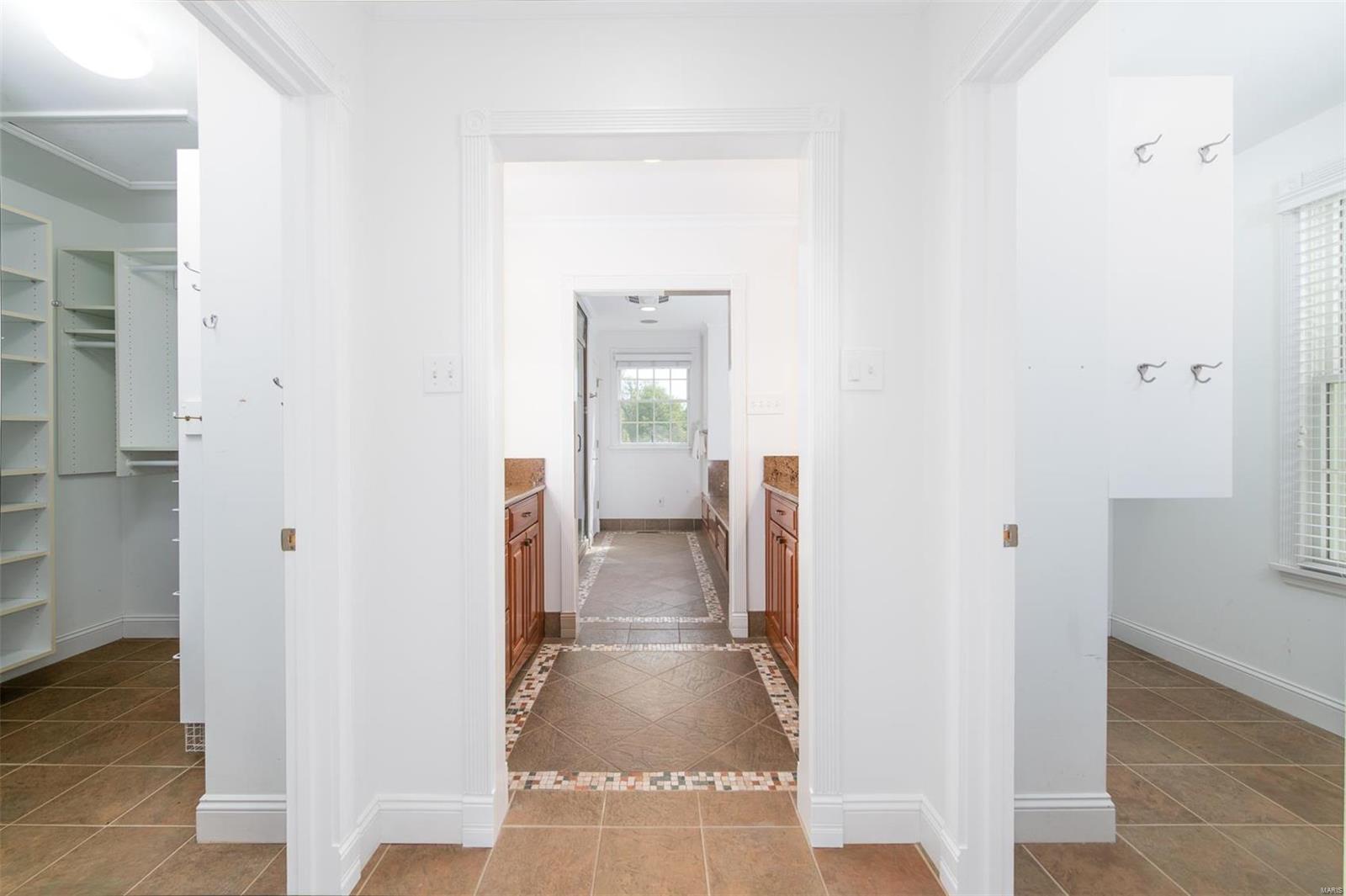 Ladue Estates - Residential