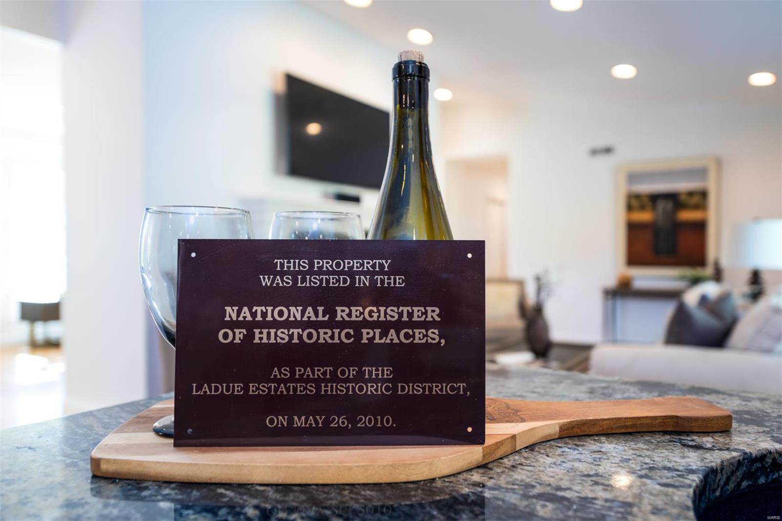 Ladue Estates - Residential