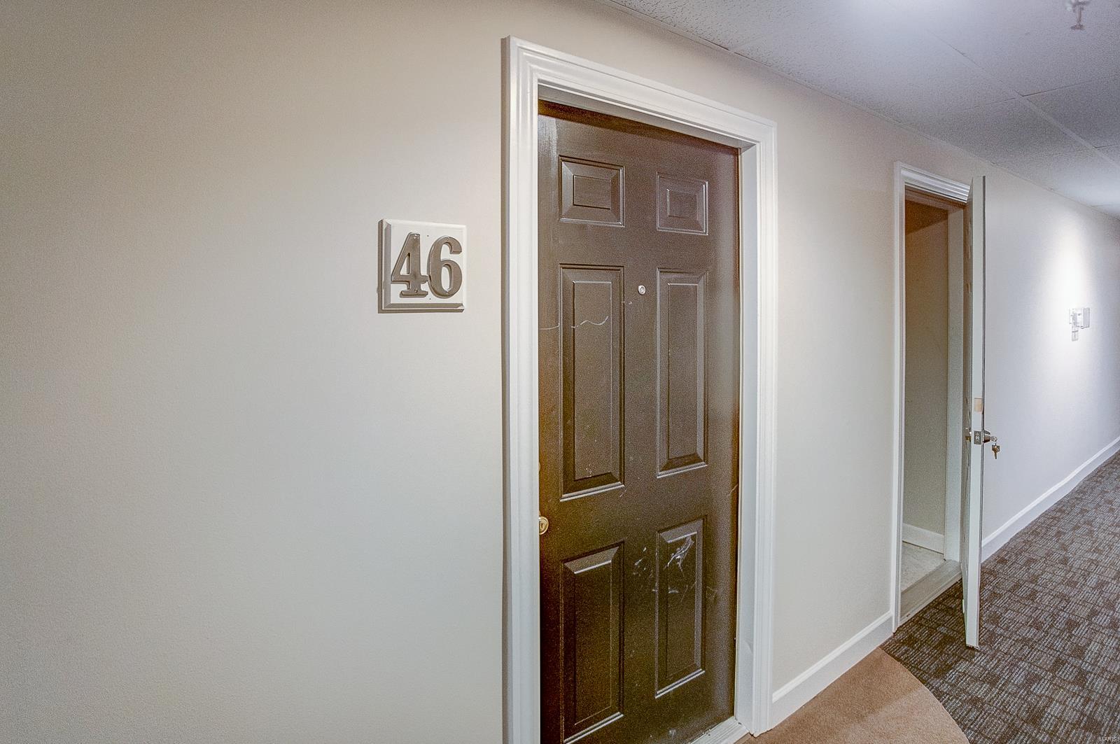 Pershing Ave Condo - Residential