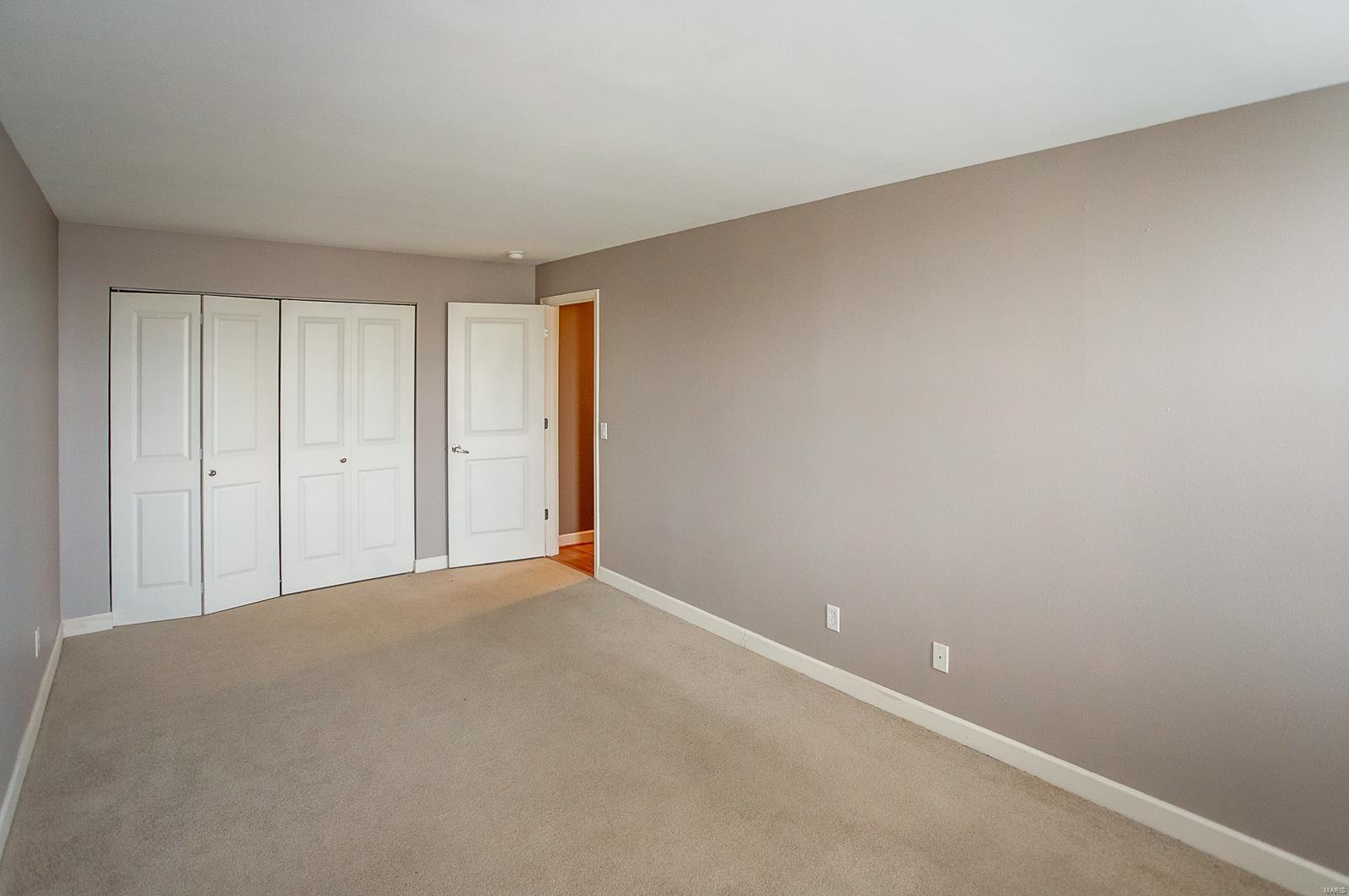 Pershing Ave Condo - Residential