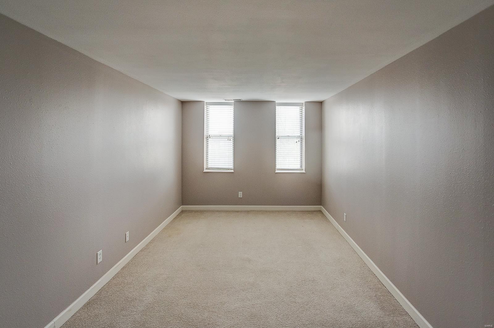 Pershing Ave Condo - Residential