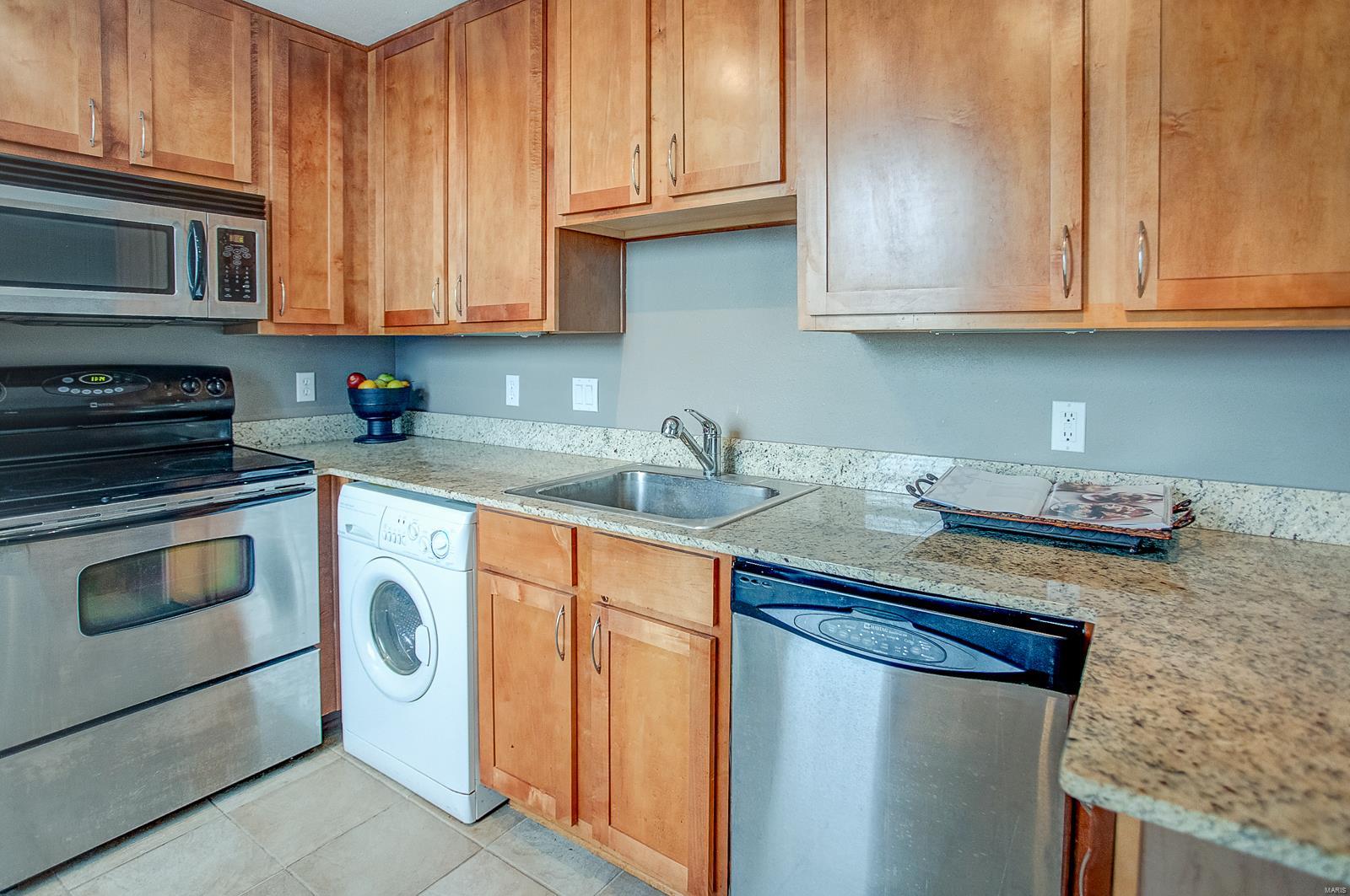 Pershing Ave Condo - Residential