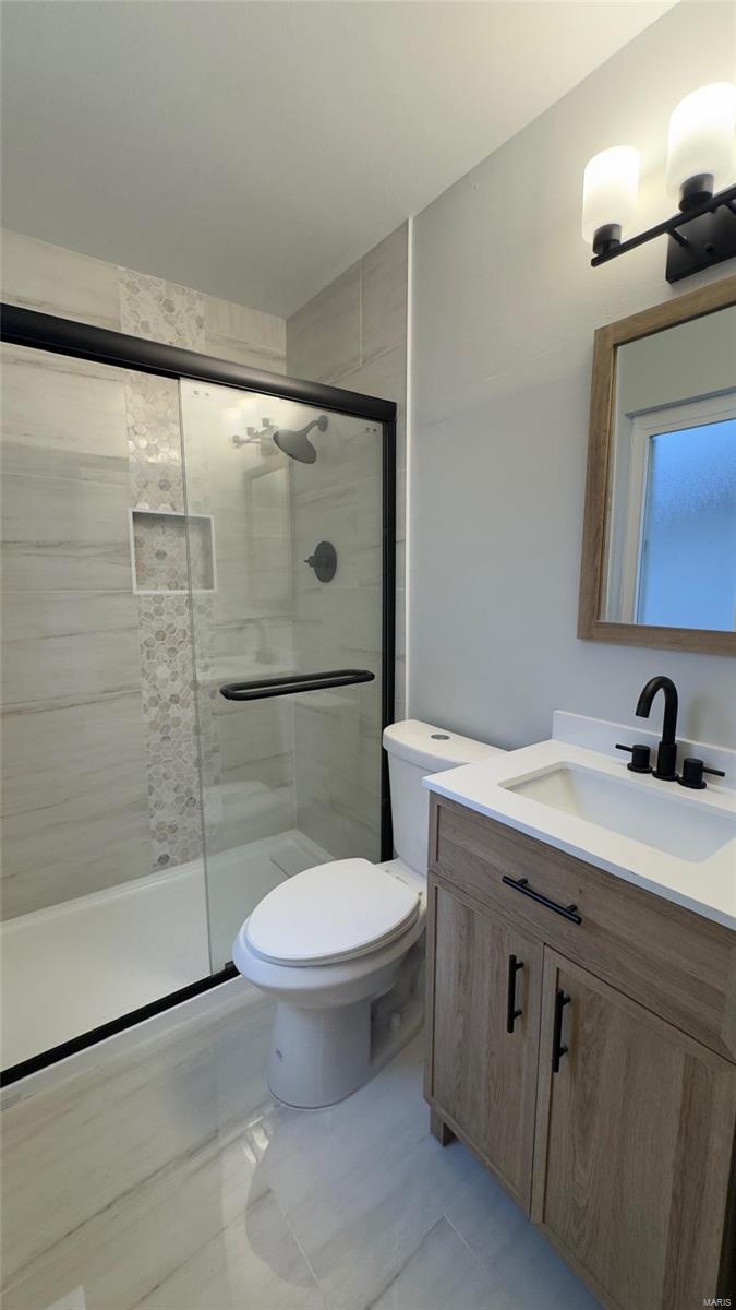 Florissant, Missouri 63033, United States, 3 Bedrooms Bedrooms, ,2 BathroomsBathrooms,Residential,Pending,123915