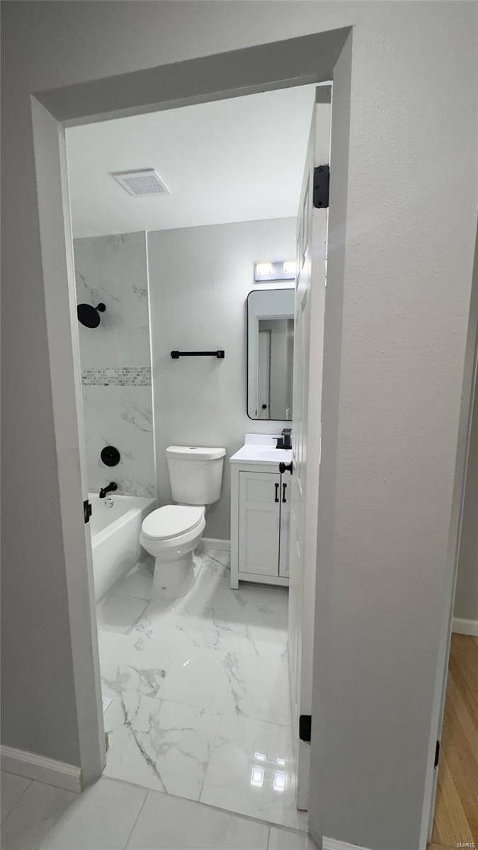 Florissant, Missouri 63033, United States, 3 Bedrooms Bedrooms, ,2 BathroomsBathrooms,Residential,Pending,123915