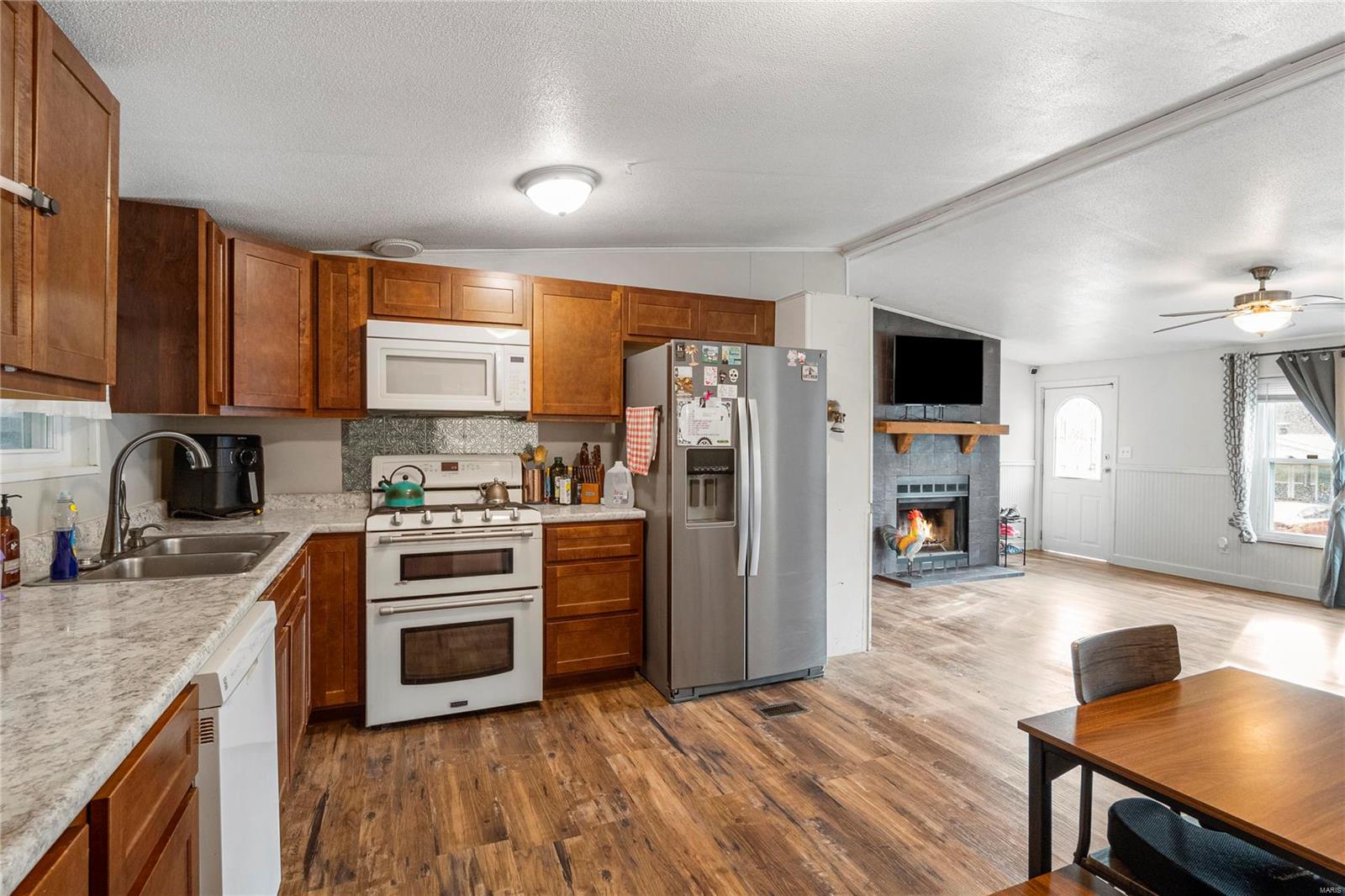 High Ridge, Missouri 63049, United States, 3 Bedrooms Bedrooms, ,2 BathroomsBathrooms,Residential,Pending,84902