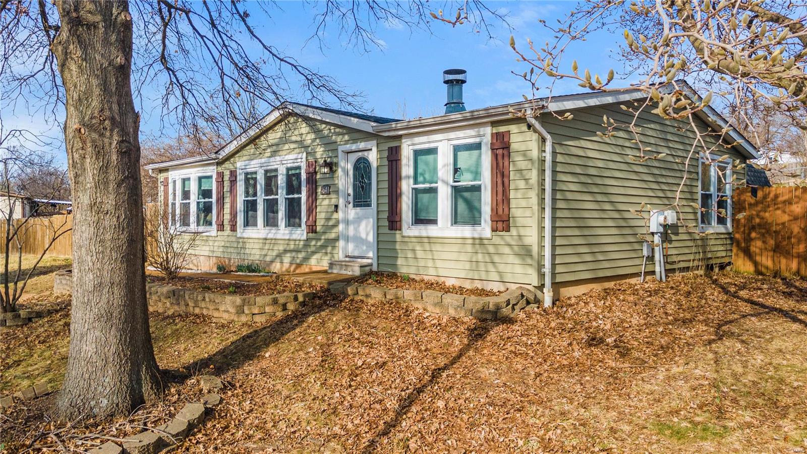 High Ridge, Missouri 63049, United States, 3 Bedrooms Bedrooms, ,2 BathroomsBathrooms,Residential,Pending,84902