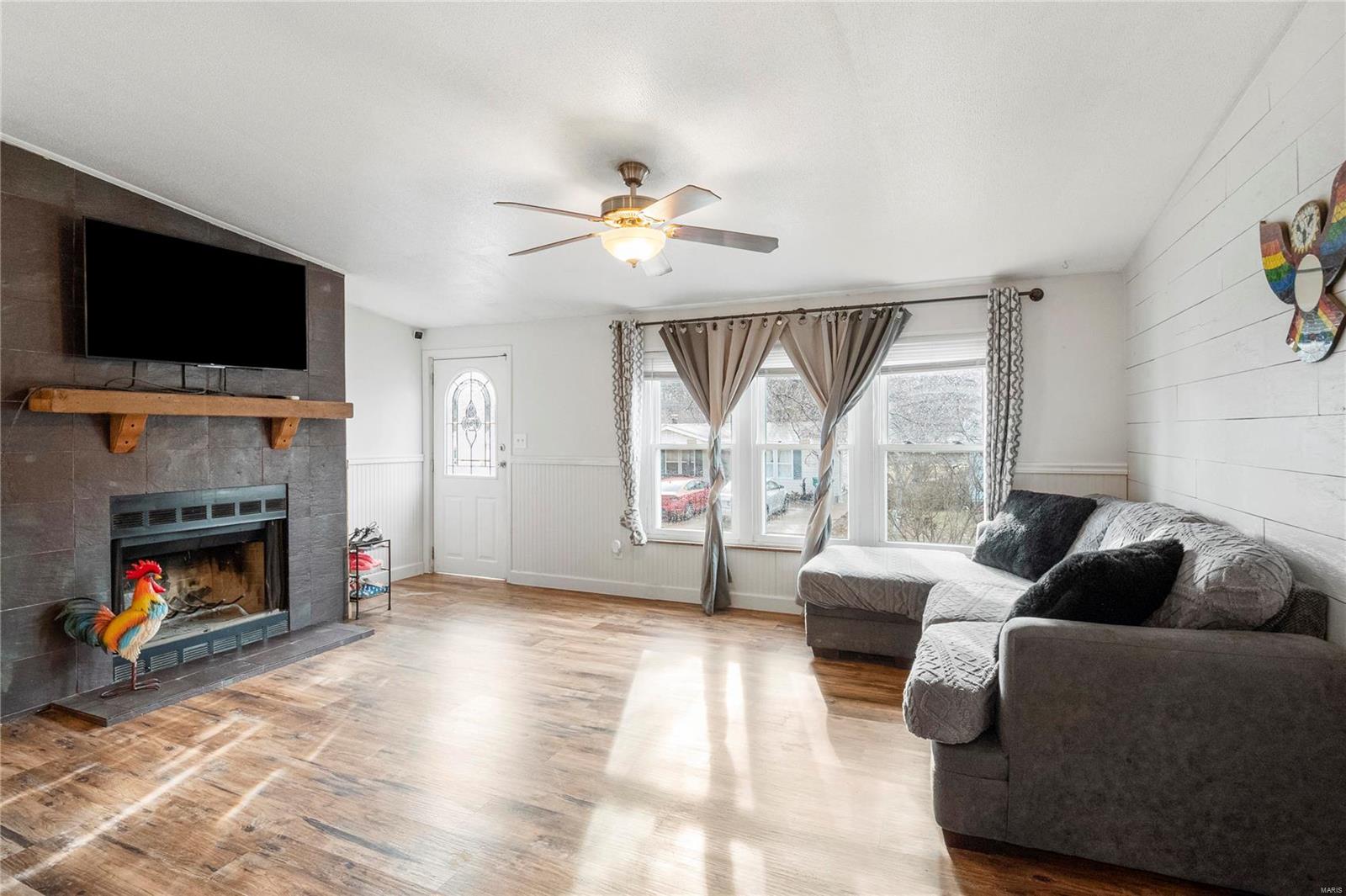 High Ridge, Missouri 63049, United States, 3 Bedrooms Bedrooms, ,2 BathroomsBathrooms,Residential,Pending,84902