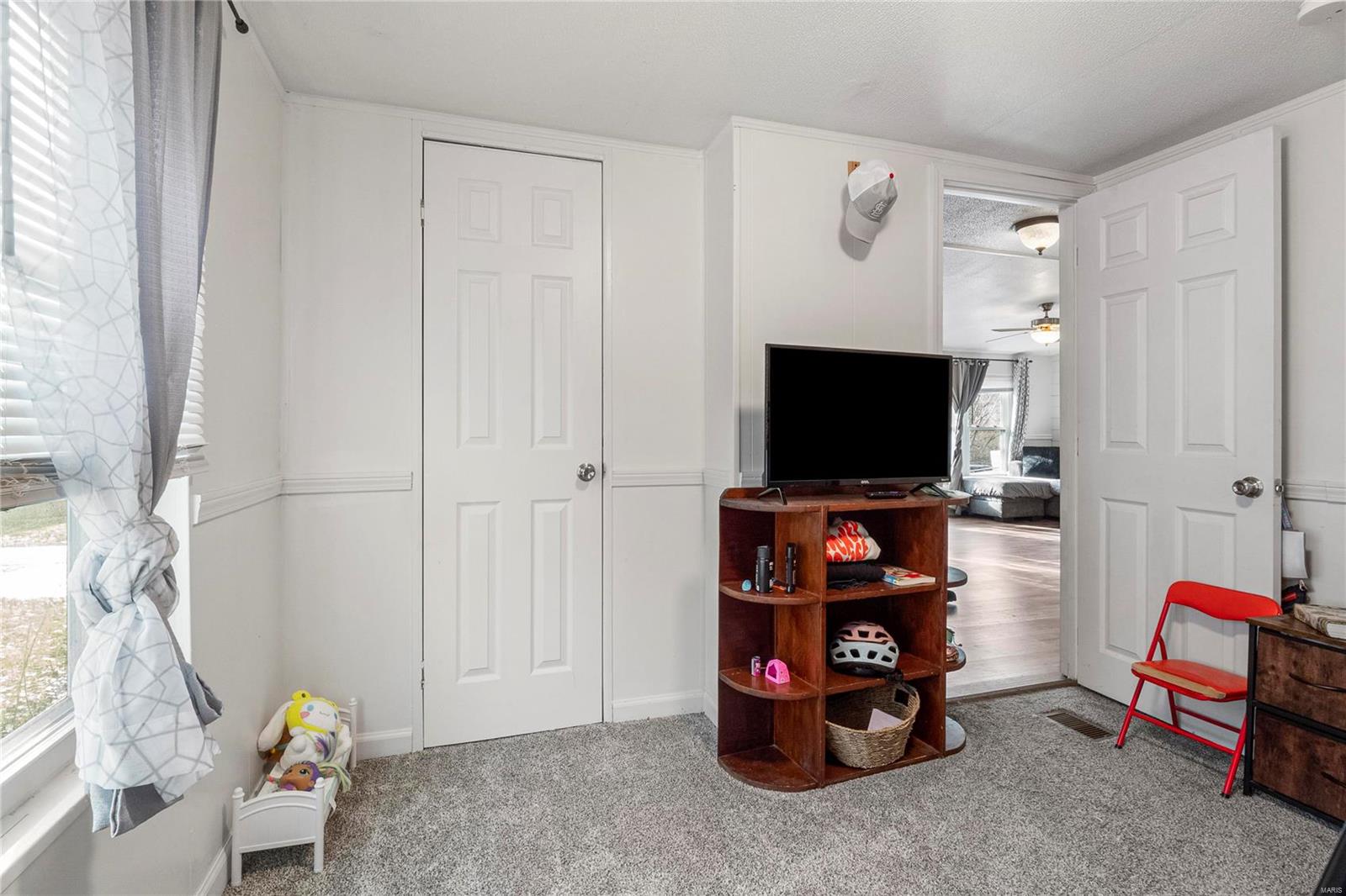 High Ridge, Missouri 63049, United States, 3 Bedrooms Bedrooms, ,2 BathroomsBathrooms,Residential,Pending,84902